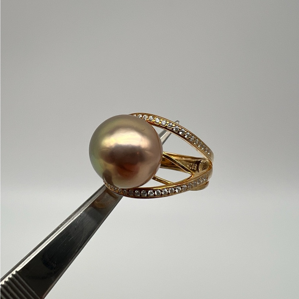 Elegant Gold Freshwater Edison Pearl Ring - Picture 2 of 13